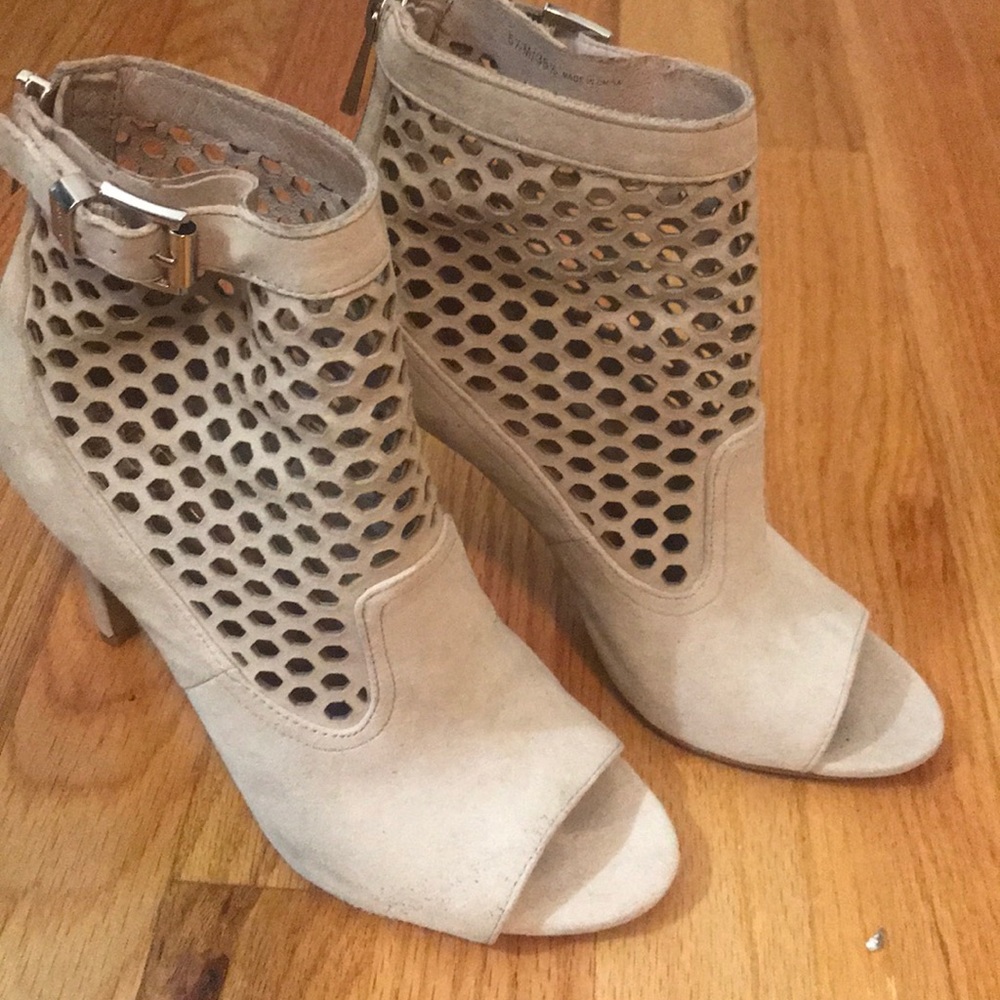 Cage booties